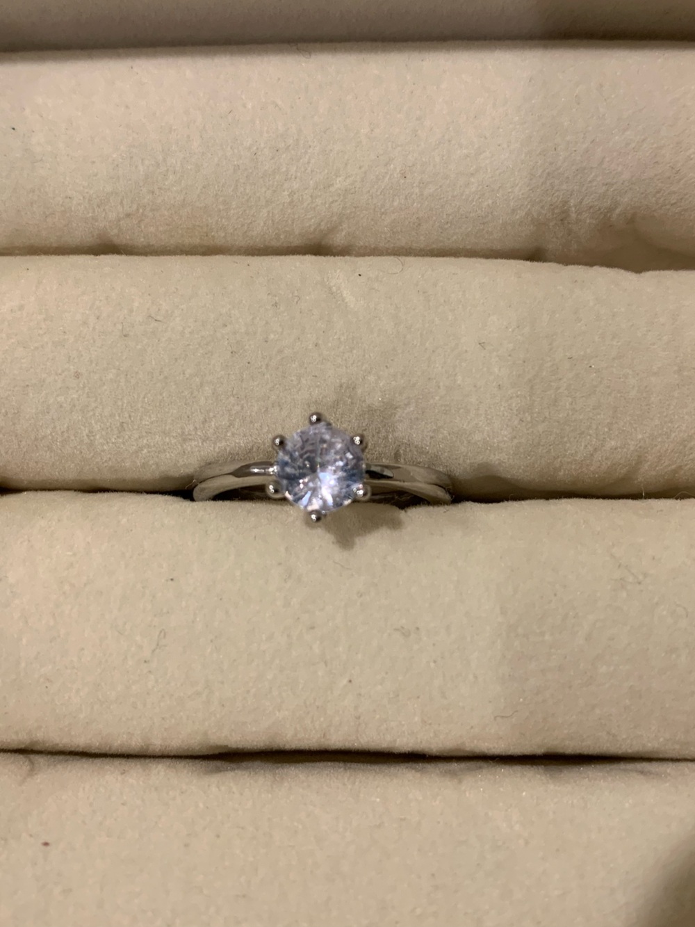 Sparkling Clear Stone Silver-Tone Women's Solitaire Ring